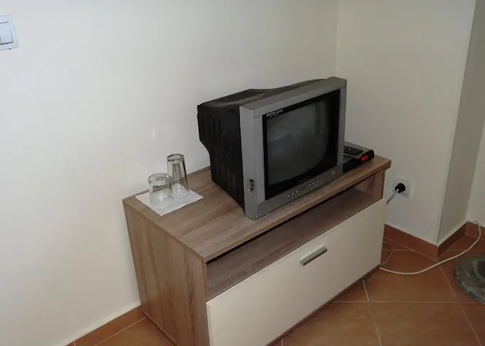 Guest Rooms Kom